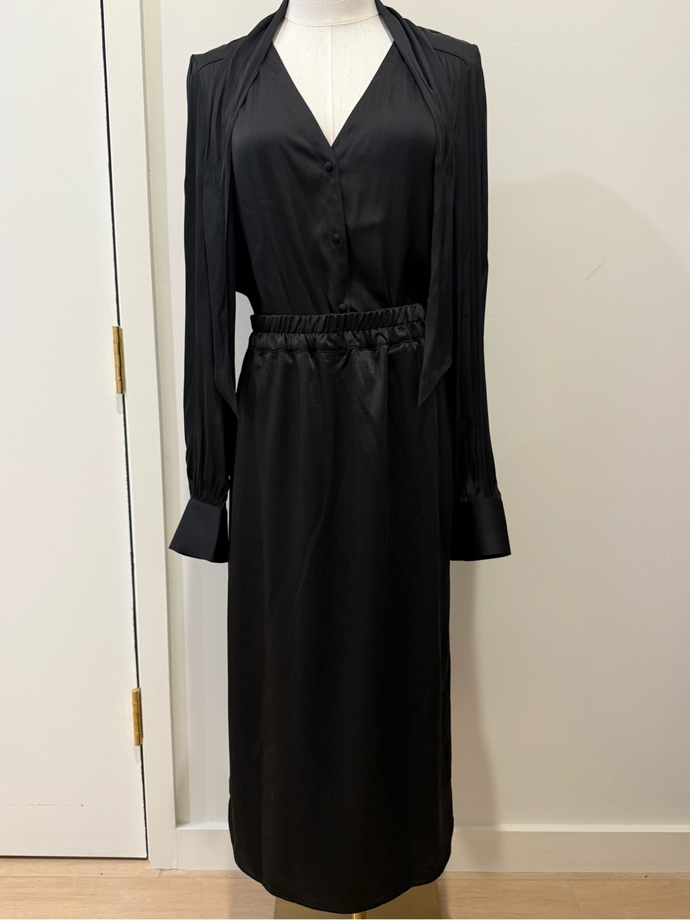 PAIGE Black V-Neck Long-Sleeve Blouse with Tie Neck